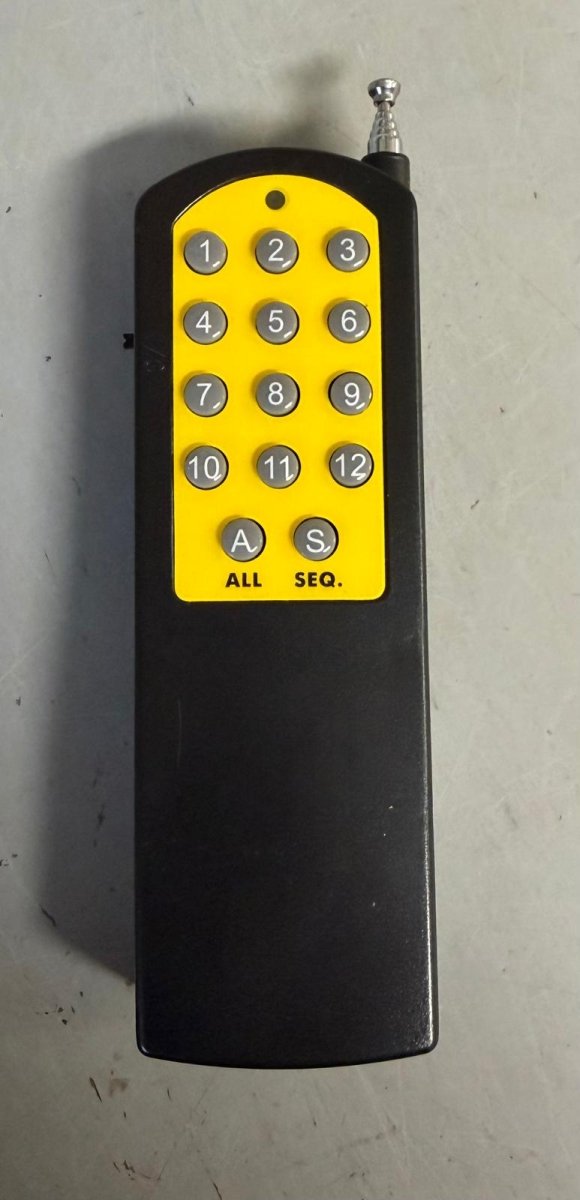 DBR06 - X12 - Paristokäyttöinen ohjelmoitava sytytysjärjestelmä - Pyrokratia Oy